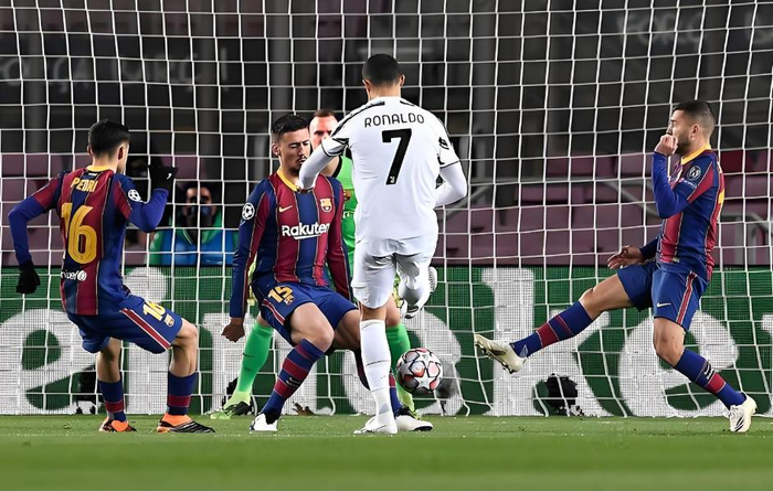 今晚巴塞罗那队长鼓劲：欧超杯节点到来，态度坚定，赛程密集仍需轮换的简单介绍